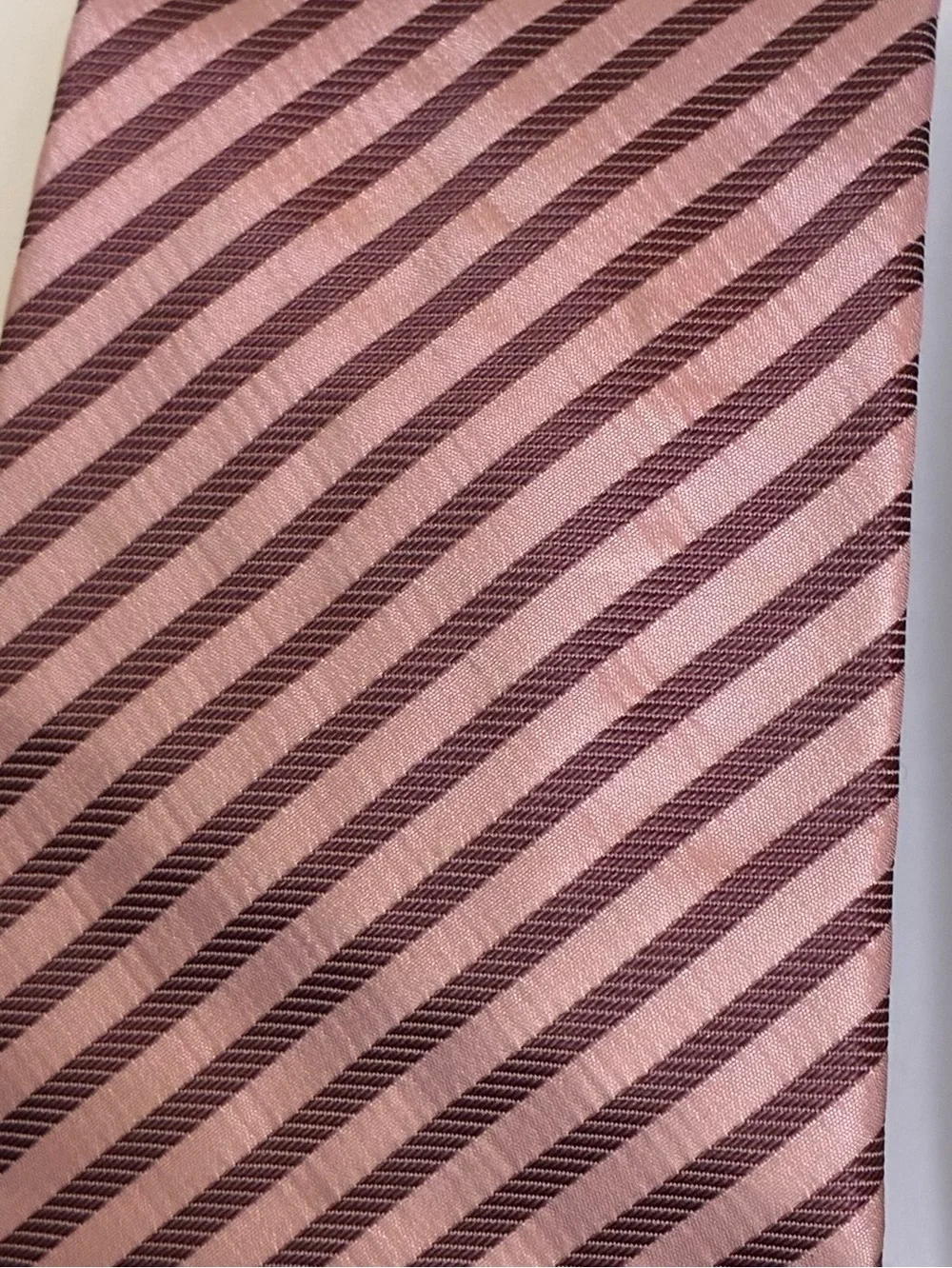 7- BCBG 100% Silk Men’s Neckties 3 MAXAZRIA & 4 ATTITUDE good condition 58”-61”